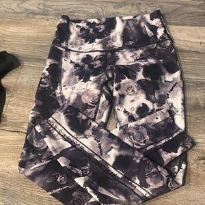 Lululemon leggings size 6